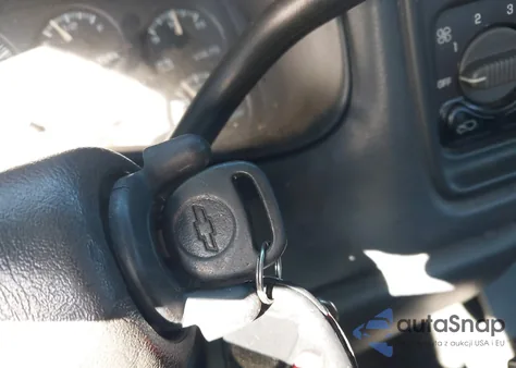 2000 Chevrolet Silverado 1500 Ls from USA, damaged, VIN 1GCEK14T5YE256949